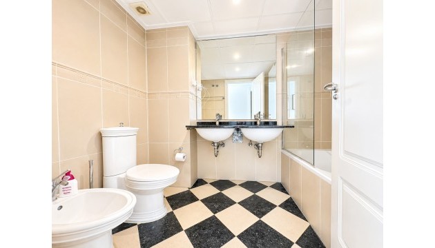 Sale - Apartment - Altaona Golf and Country Village - Altaona Golf - Country Village