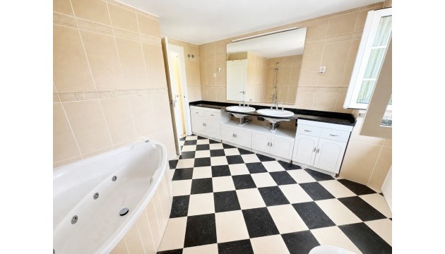 Sale - Apartment - Altaona Golf and Country Village - Altaona Golf - Country Village