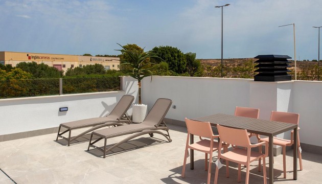 Nueva construcción  - Villas
 - Sucina