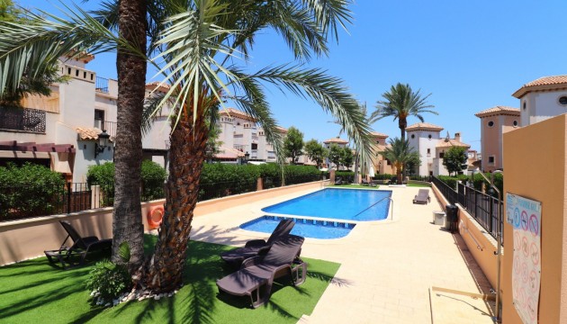 Sale - Semi-Detached Villa - Algorfa - La Finca Golf