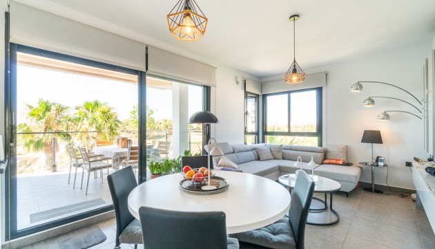 Sale - Apartment - Villamartin - La fuente