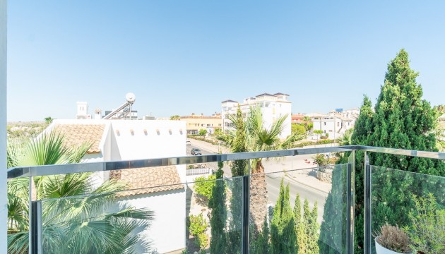 Sale - Apartment - Villamartin - La fuente