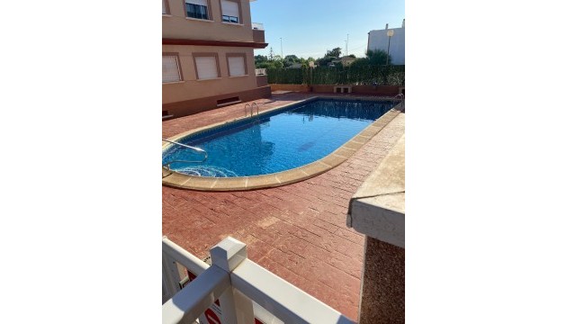 Resale - Wohnung - Algorfa