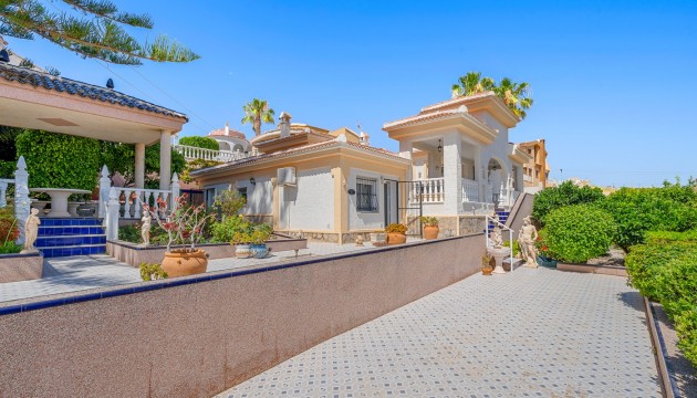 Resale - Villen
 - Ciudad Quesada - La Marquesa Golf
