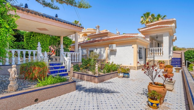 Resale - Villen
 - Ciudad Quesada - La Marquesa Golf