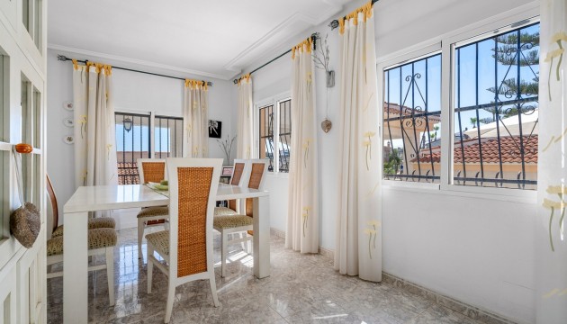Resale - Villen
 - Ciudad Quesada - La Marquesa Golf