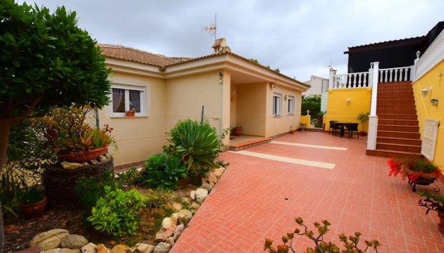 Resale - Villen
 - Algorfa - Montemar