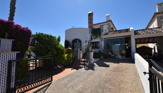 Revente - Villa's
 - Algorfa - La Finca Golf Resort