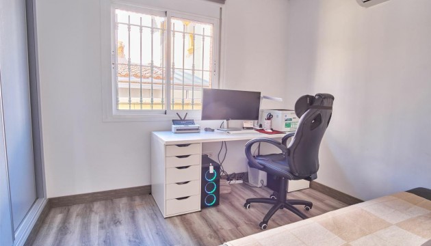 Sale - Villas - Los Montesinos - La Herrada