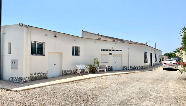 Venta - Villas
 - Daya Nueva