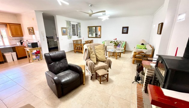 Venta - Villas
 - Daya Nueva