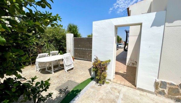 Venta - Villas
 - Daya Nueva