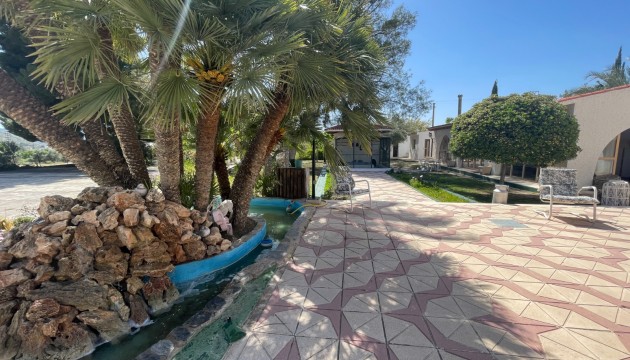 Revente - Villa's
 - Elda