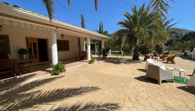 Revente - Villa's
 - Elda