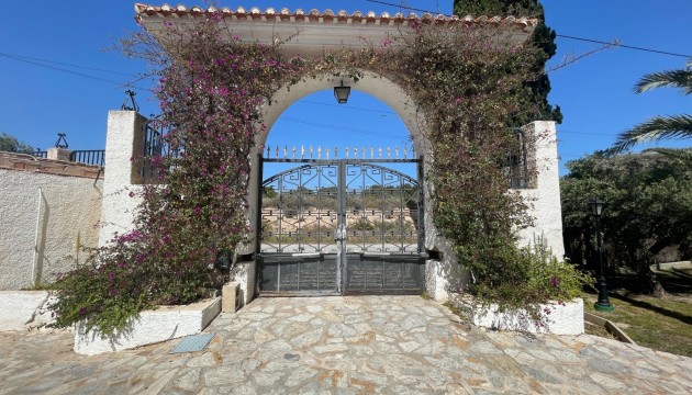 Revente - Villa's
 - Elda