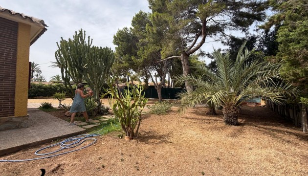 Resale - Villen
 - Cabo Roig - Orihuela Costa