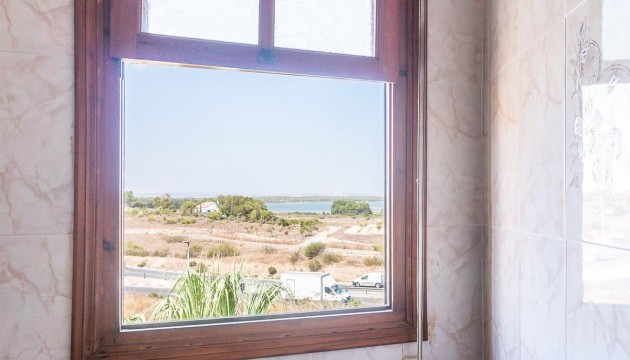 Sale - Apartment - Torrevieja - La Mata pueblo