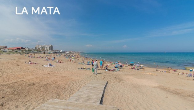 Sale - Apartment - Torrevieja - La Mata pueblo
