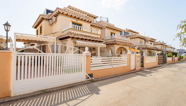 Sale - Villas - Orihuela Costa - Lomas De Cabo Roig