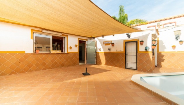 Sale - Villas - Torrevieja - Los altos