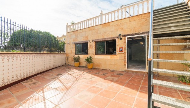 Sale - Villas - Torrevieja - Los altos