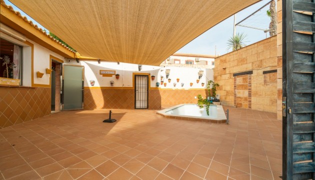 Sale - Villas - Torrevieja - Los altos