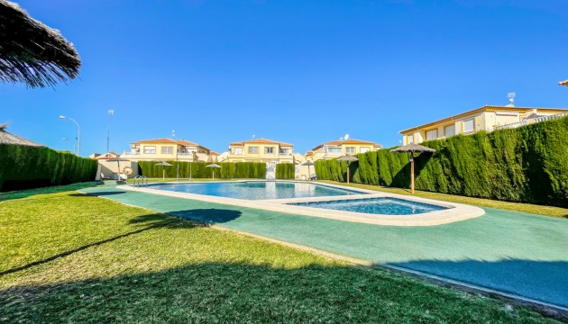 Sale - Townhouse - Orihuela Costa - Playa Flamenca