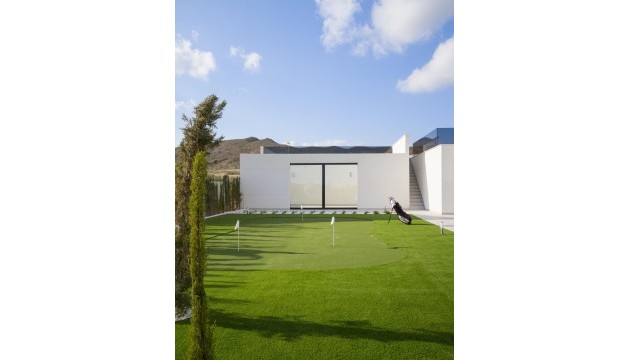 New Build - Villen
 - Banos Y Mendigo - Altaona Golf