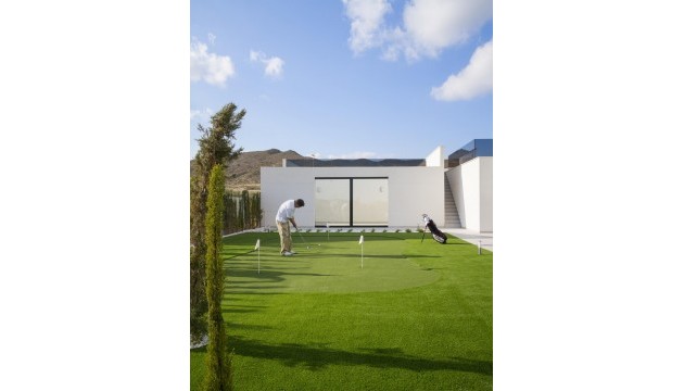 New Build - Villen
 - Banos Y Mendigo - Altaona Golf