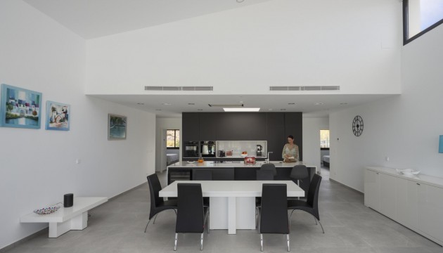 New Build - Villen
 - Banos Y Mendigo - Altaona Golf