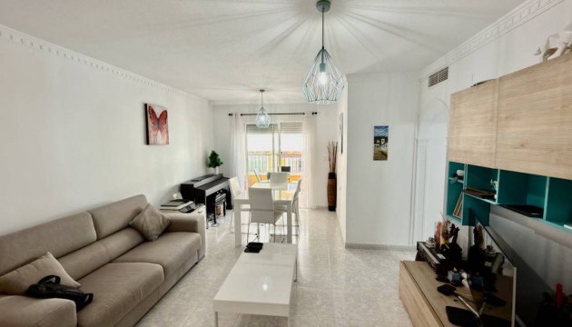 Venta - Apartamento - Algorfa