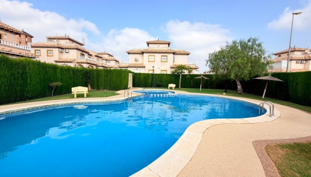 Sale - Villas - Lomas de Cabo Roig - Orihuela Costa