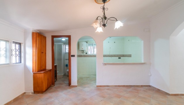 Sale - Villas - Torrevieja - Los altos