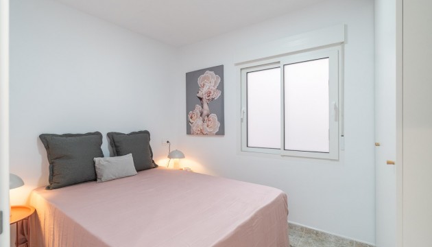 Sale - Apartment - Torrevieja - La Mata