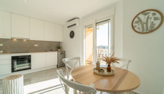 Sale - Apartment - Torrevieja - La Mata
