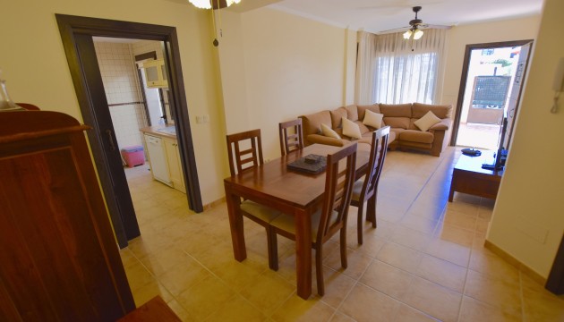 Revente - Maison de ville - San Cayetano