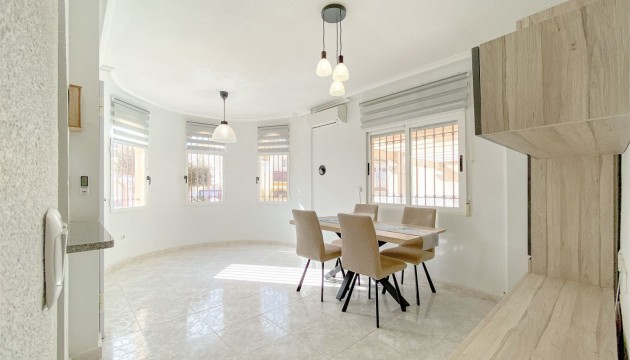 Sale - Townhouse - Torrevieja - Nueva Torrevieja