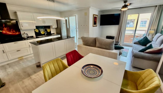 Revente - Appartement - Almoradi - centro