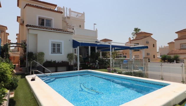 Sale - Villas - Algorfa - Montebello