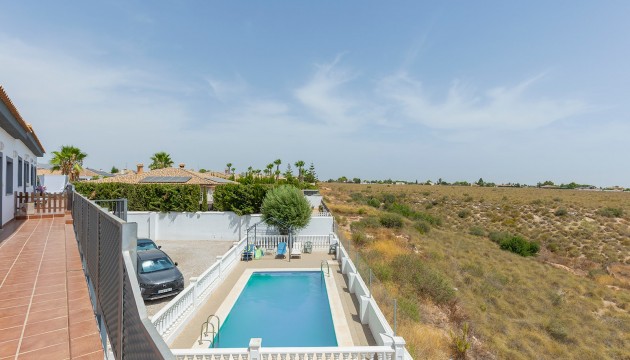 Sale - Apartment - Gea y Truyols - Lo Santiago