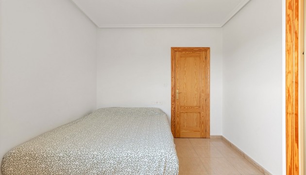 Sale - Apartment - Gea y Truyols - Lo Santiago