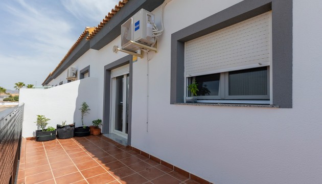 Sale - Apartment - Gea y Truyols - Lo Santiago
