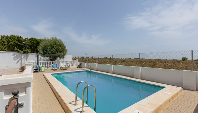 Sale - Apartment - Gea y Truyols - Lo Santiago