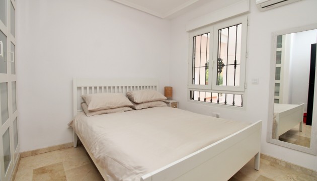 Sale - Apartment - Villamartin - Villamartín