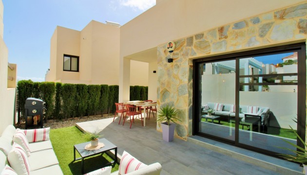 Resale - Villen
 - Villamartin - Villamartín
