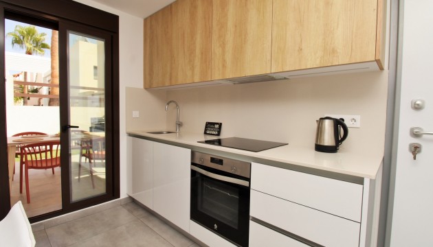 Resale - Villen
 - Villamartin - Villamartín