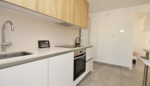 Resale - Villen
 - Villamartin - Villamartín