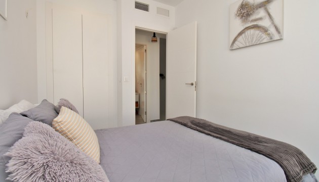 Resale - Villen
 - Villamartin - Villamartín