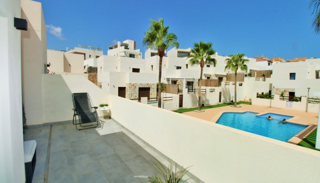 Resale - Villen
 - Villamartin - Villamartín