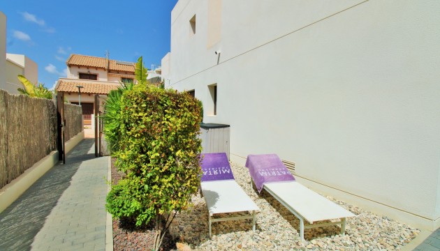 Resale - Villen
 - Villamartin - Villamartín
